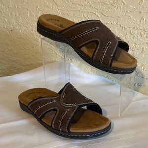 Dockers Men’s slip on   Sandal Brown  fusion footbed Size 9 M